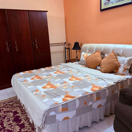 Resident View Homestay Kandy Exterior photo