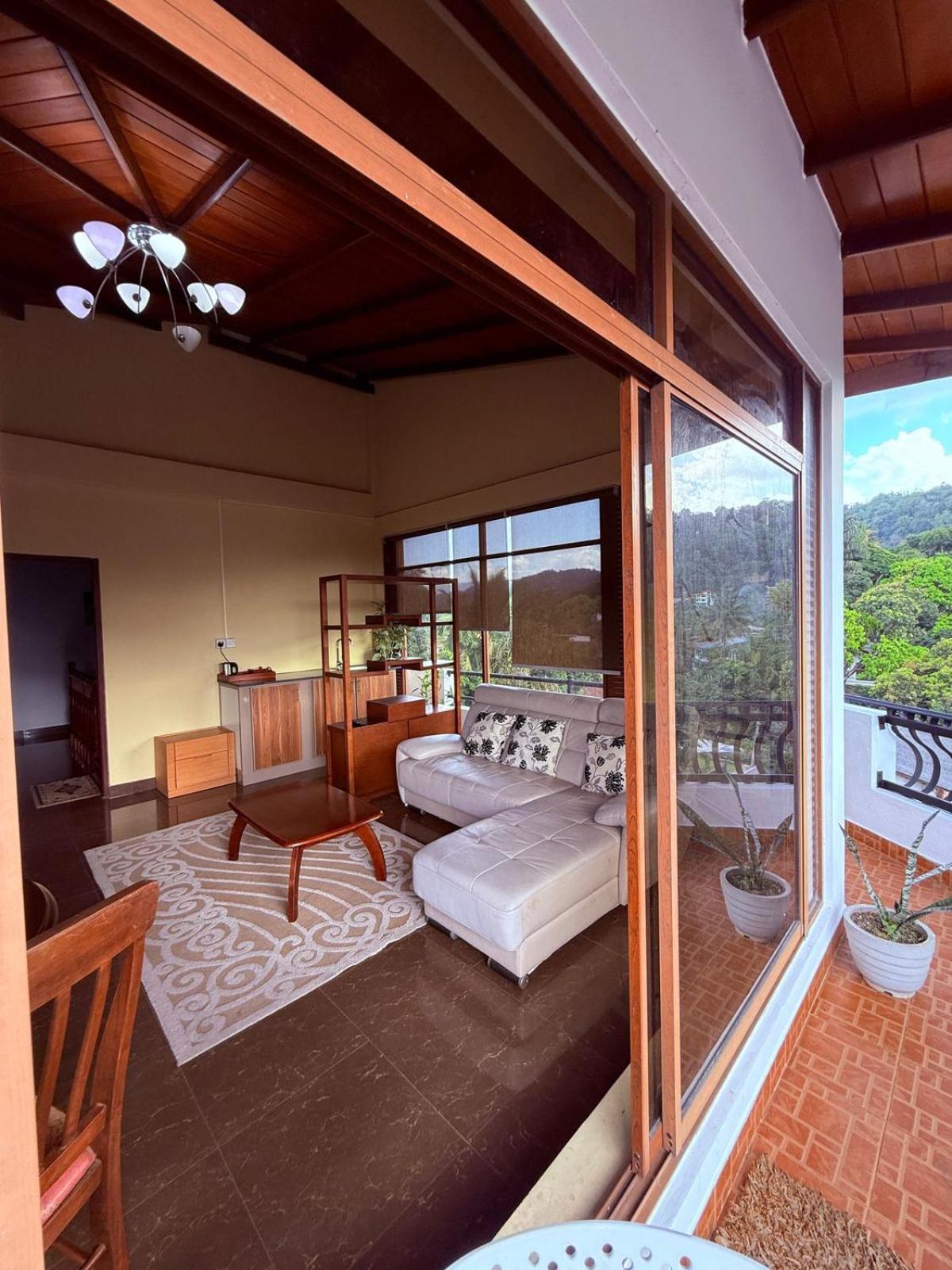 Resident View Homestay Kandy Exterior photo