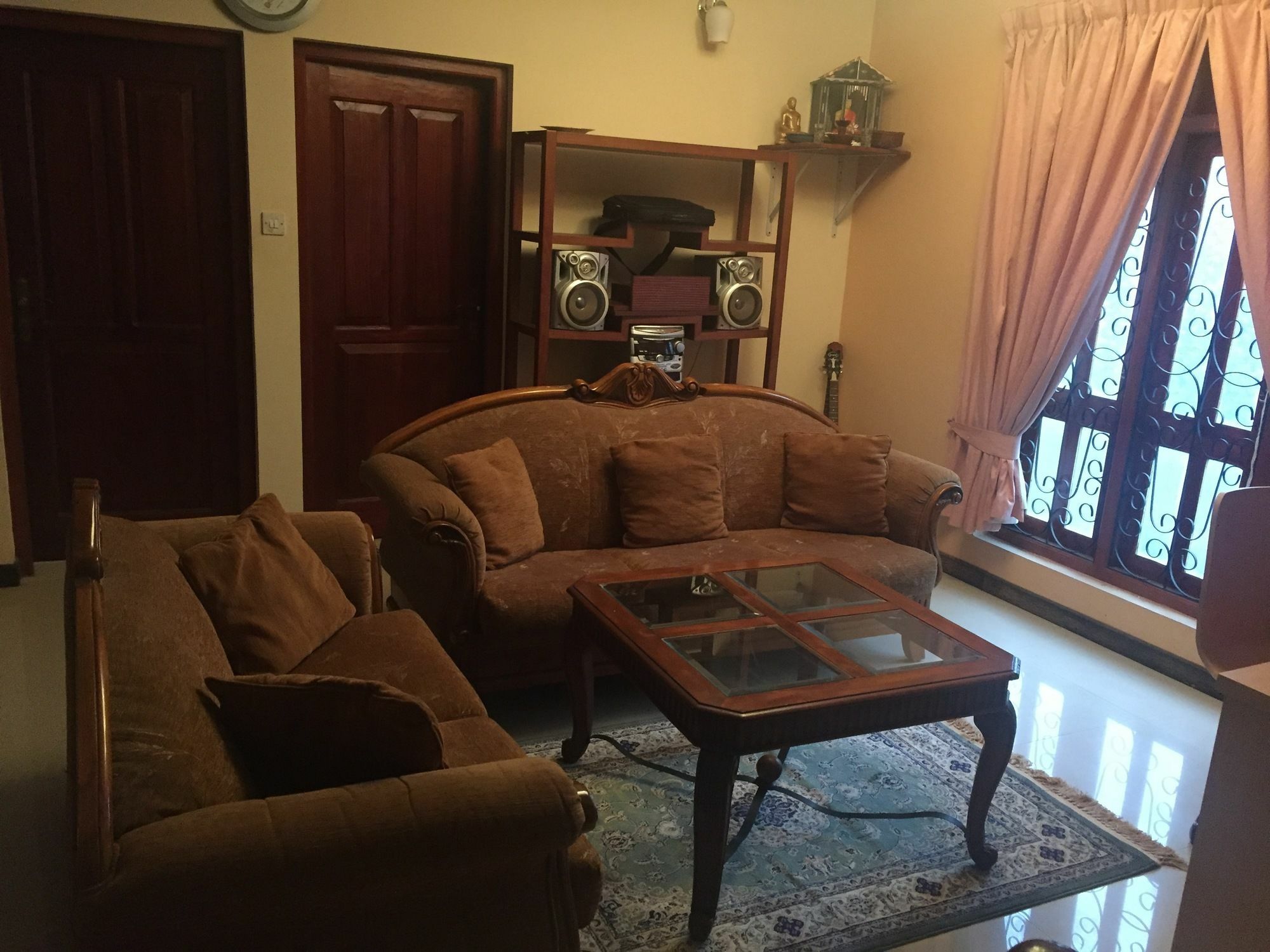 Resident View Homestay Kandy Exterior photo